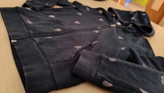 Sudadera H&M Corazones Talla 122