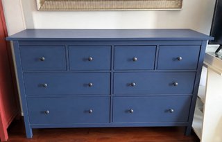 Cómoda IKEA Hemnes 8 cajones madera maciza