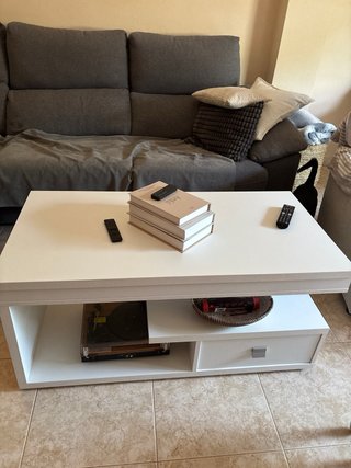 Mesa de centro elevable blanca