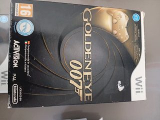 Goldeneye 007 Wii + Mando Dorado - edición especia
