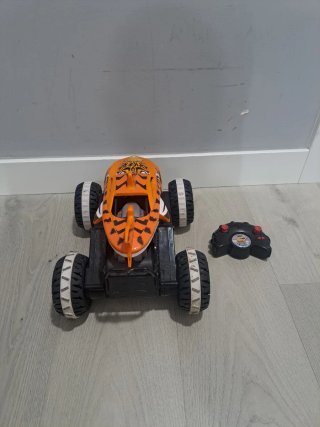 Coche Hot Wheels Monster Truck Tiger Shark