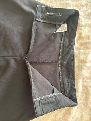 Falda-Pantalón negra con botones