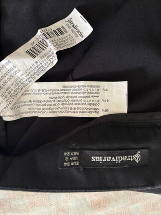Falda-Pantalón negra con botones