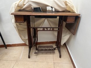 Máquina de coser Alfa y tejer