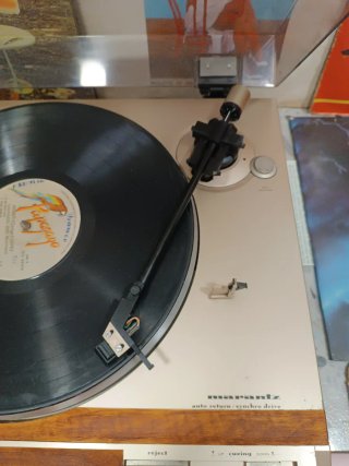 Tocadiscos Marantz TT120