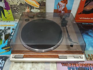 Tocadiscos Marantz TT120
