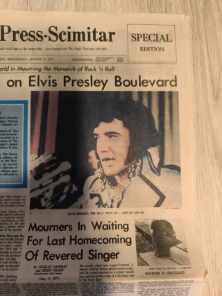 Periódico Memphis USA Elvis Presley 1977