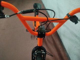 Bicicleta BMX Naranja