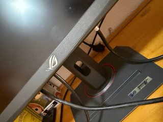 Monitor Asus ROG Strix XG27UCS