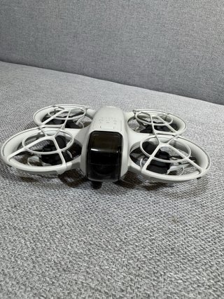 Dron DJI Bianco