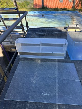 Baldas y cajón nevera Siemens