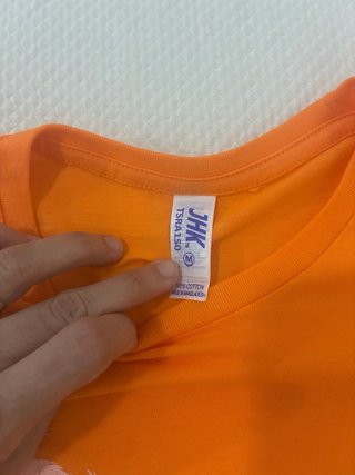 Pack 2 Camisetas talla M. Nuevas. 5€ cada una