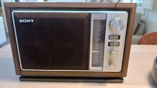 Radio sobremesa Sony ICF-9740W Vintage