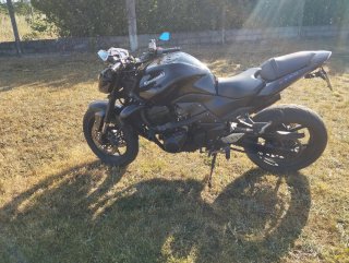 Kawasaki Z750 Negra