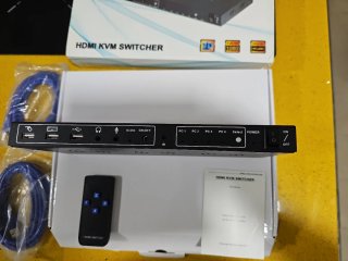 Conmutador KVM HDMI 2.0 4x1