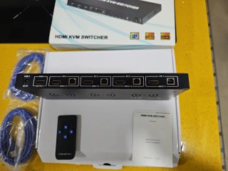 Conmutador KVM HDMI 2.0 4x1