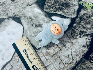 Mini Figura Labubu Monsters Exciting Macaron Gris