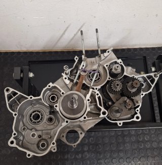 Motor AM6