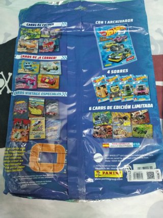 Album hot wheels en la carretera + 12 cartas