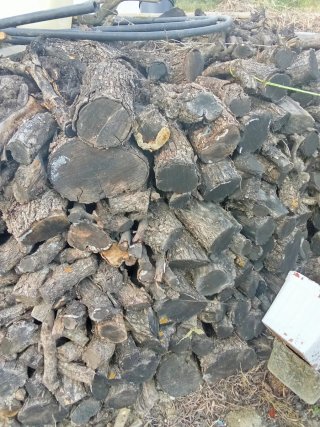 Leña de olivo para chimenea