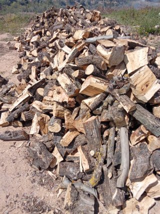 Leña de olivo para chimenea