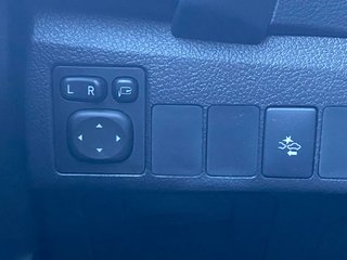 Toyota Auris Híbrido Feel Edition +Full Led +Navi