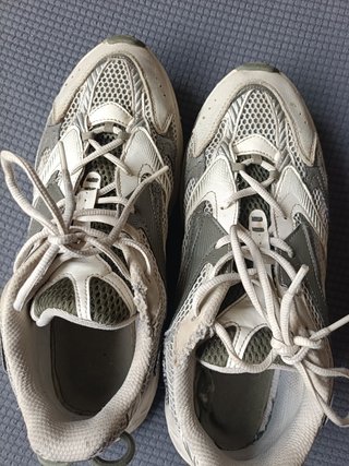 Zapatillas Lacoste verdes y blancas