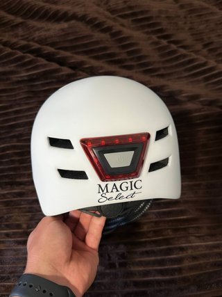 Casco Patinete Eléctrico con Luz LED
