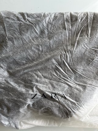 Bolso saco lentejuelas ZARA asas piel negras
