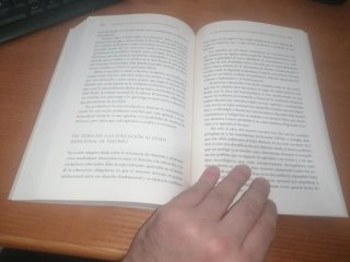 Libro: CÓMO MATAN NUESTRA DEMOCRACIA Elisa Beni