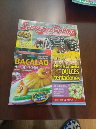 Lote de revistas y libritos de cocina