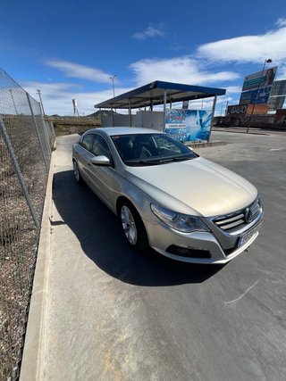 Volkswagen Passat CC 2011