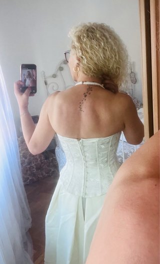 Vestido de Novia Beige/Blanco Se incluye cancán