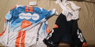 Maillot y culotte ciclismo DSM-Firmenich