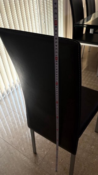 Silla de salón polipiel chocolate.