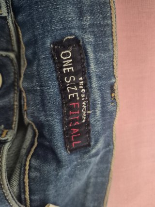 Pantalón vaquero Tifosi talla 30
