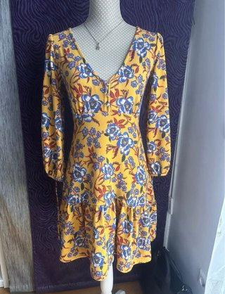 Vestido Springfield floral talla S/M