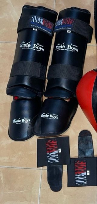 Protectores de piernas Rude Boys