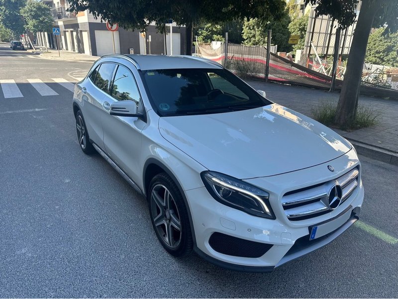 Mercedes-Benz GLA 2016 - foto 1