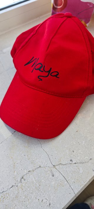 Cappellino Maya Rosso