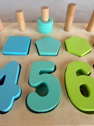 Juguete Montessori Madera Figuras y Números