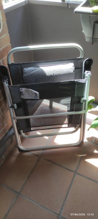 Silla de camping reclinable gris No hago envios.