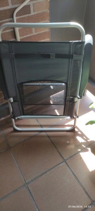 Silla de camping reclinable gris No hago envios.