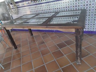 Mesa madera maciza con cristales
