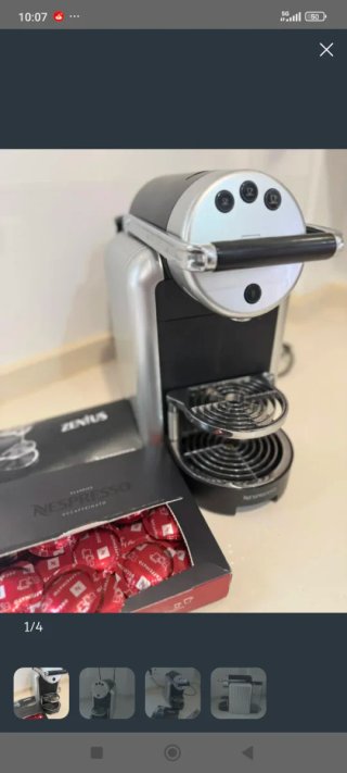 Cafetera Nespresso Zenius