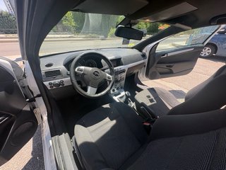 Opel Astra 2010