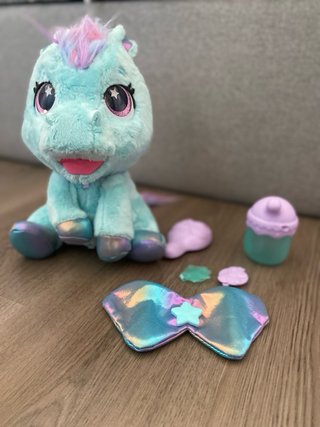Peluche pony/unicornio interactivo con accesorios