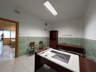 Local comercial en alquiler en Albolote
