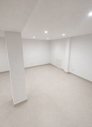 Local comercial en alquiler en Chopera en Madrid