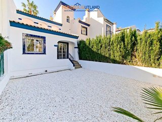 Casa adosada en venta en Campos de Golf - Villa Martin - Los Dolses en Orihuela